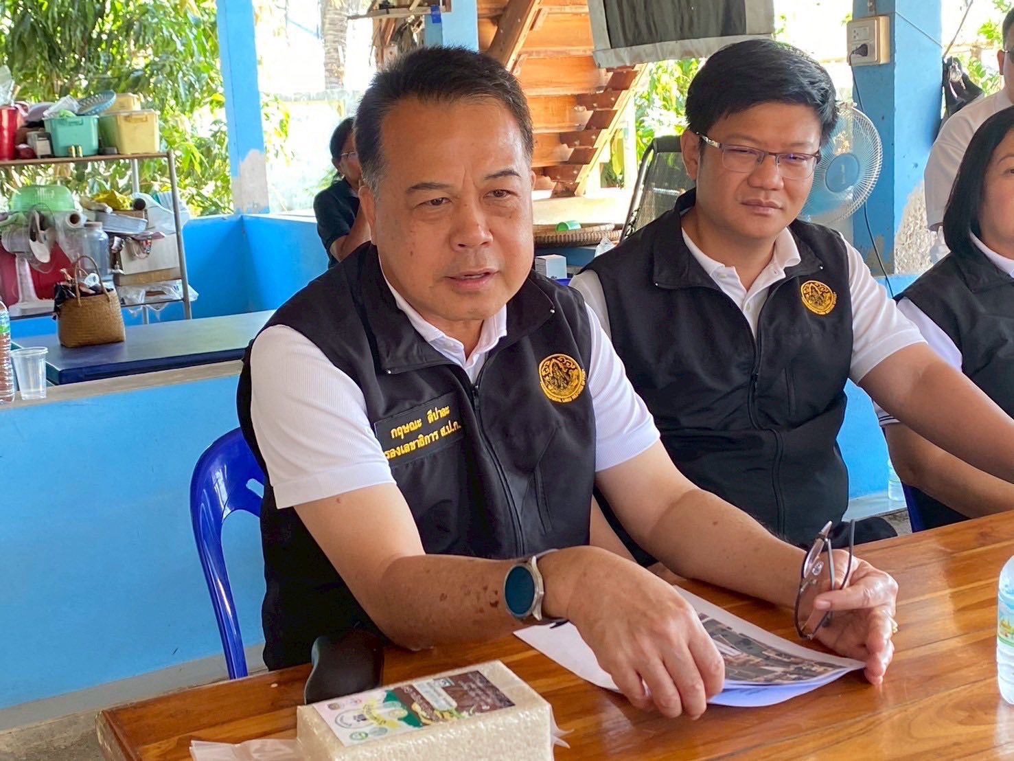 title - ส.ป.ก. ร่วมติดตามรัฐมนตรีช่วยว่าการกระทรวงเกษตรและสหกรณ์ (นางสาวปิยะรัฐชย์ ติยะไพรัช) ลงพื้นที่การตรวจราชการ ณ สหกรณ์แปรรูปกล้วยแปรรูป และตรวจเยี่ยมกลุ่มวิสาหกิจชุมชนข้าวชุมชนบ้านมนต์คีรี จังหวัดสุโขทัย